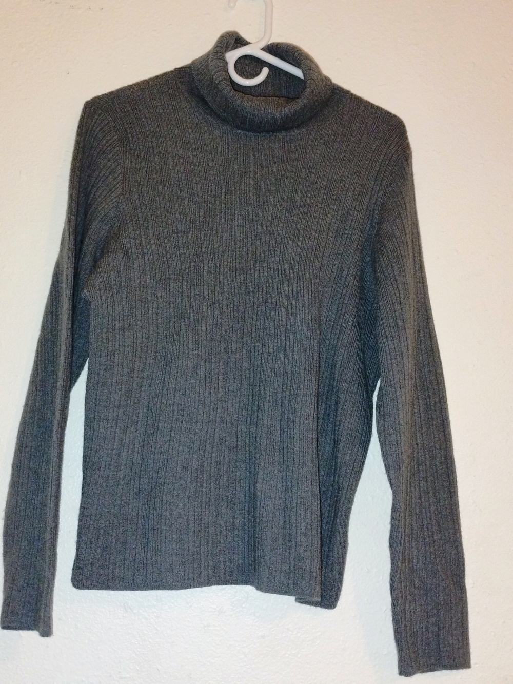 XL Halston Heritage Gray Ribbed Turtleneck Sweater